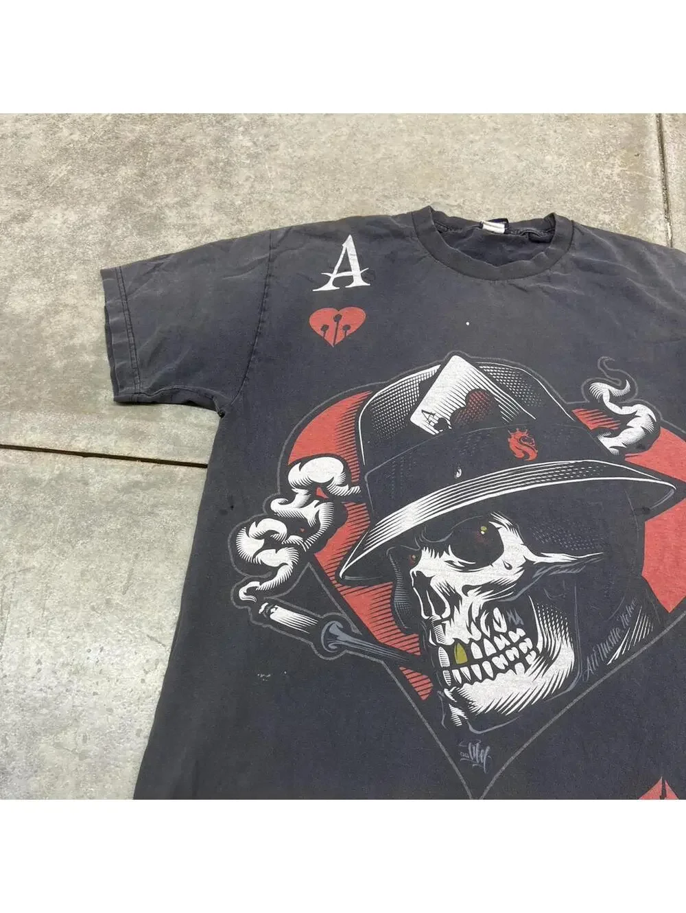 vintage untouchable playing card skull ace of spades faded black shirt large
